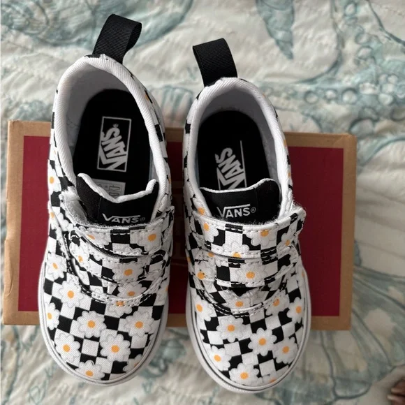 Vans Kids' Black and White Floral Shoes Doheny EUC Size 8 Girls - Picture 2 of 5